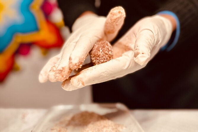 1.5h Hands on Chocolate Workshop: Truffles & Tasting - What happens inside: your hands-on truffle-making flow