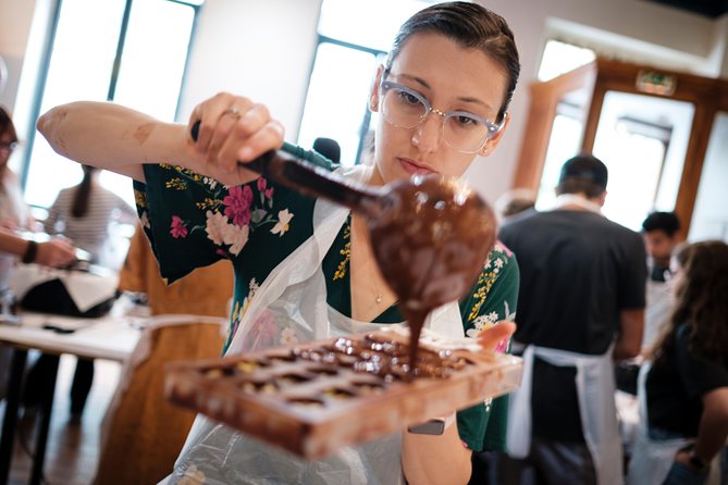 2.5h Belgian Chocolate Pralines Workshop in Brussels - Hot chocolate tasting: why it’s included, not just an add-on