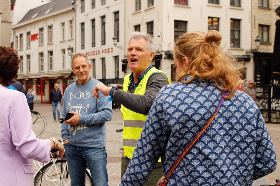 Antwerp: City Highlights Guided Bike Tour - MAS and the central station: the big wow in two hours
