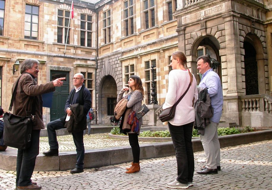 Antwerp: City Highlights Walking Tour - How to get the most from a 2-hour walking format