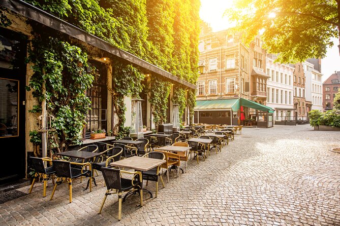 Antwerp: City Walk with Audio Guide in 7 Languages on your Phone - Starting at the Onze-Lieve-Vrouwekathedraal: where your walk makes sense