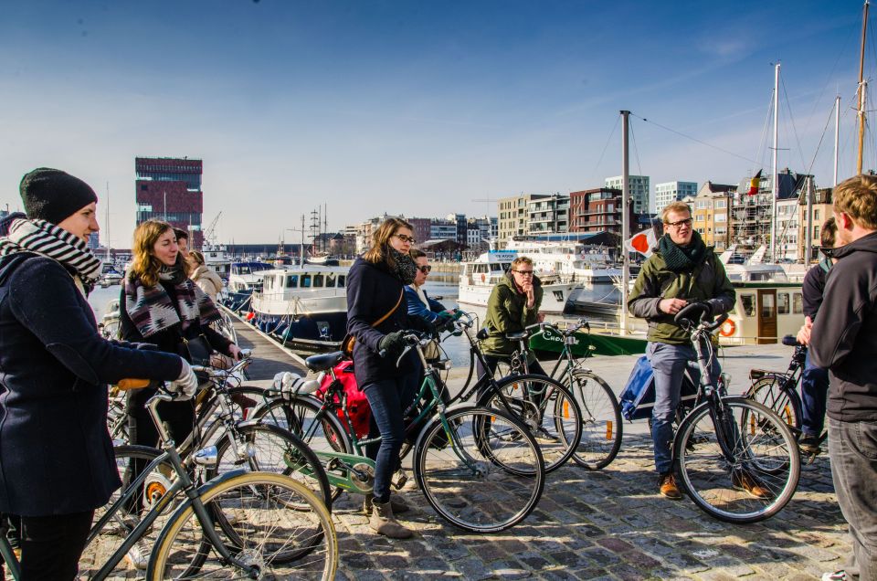 Antwerp: Guided Bike Tour - The Jewish neighborhood and toward the city park