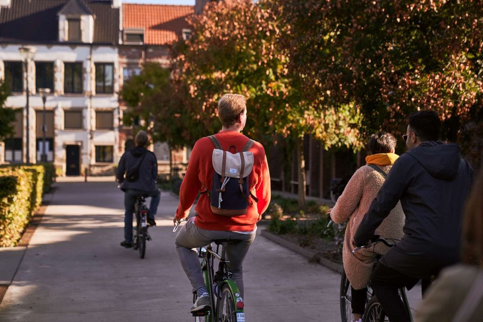 Antwerp: Guided Bike Tour - Cogels-Osylei and Groen Kwartier: elegant streets at bike speed