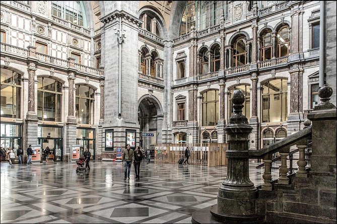 Antwerp Sightseeing Tour from Brussels - Grote Markt to Groenplaats: Brabo, Town Hall, and the City Name Story