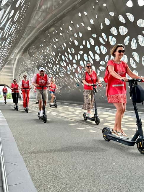 Antwerp: The Big Five City Highlights E-kickscooter Tour - Why Antwerp’s highlights fit an e-kickscooter so well