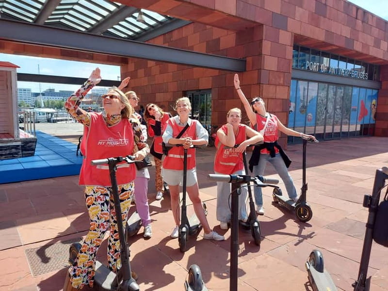 Antwerp: The Big Five City Highlights E-kickscooter Tour - How long is it, and what distance are you really covering?