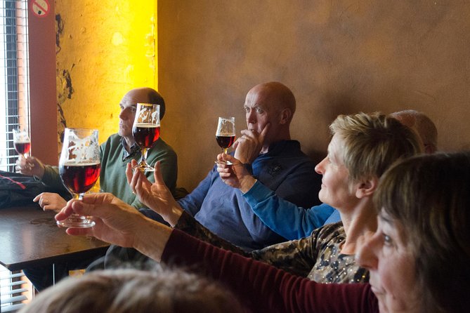 BeerWalk Bruges (English guide) - Cafe De Kuppe: traditional pub comfort and 100+ beer choices
