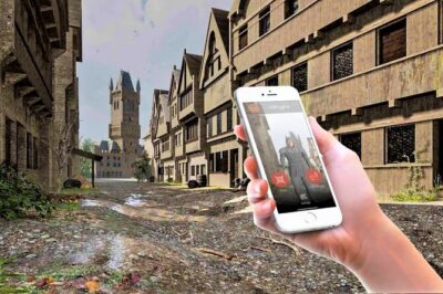 Beyond Bruges - Travel Back to the Middle Ages - How the self-guided setup works (comfort of your sofa included)