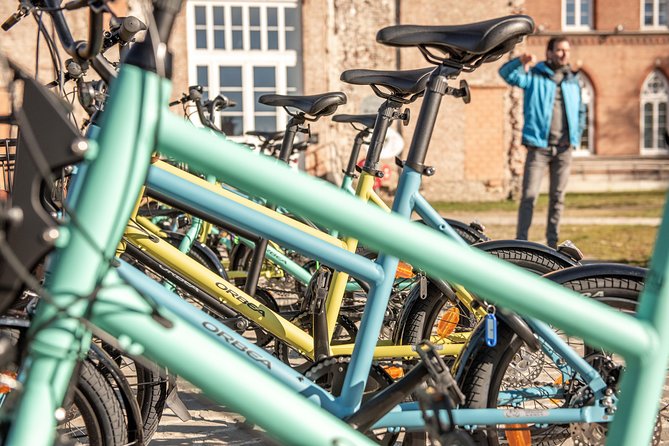 Bicycle tour in historic Ghent - The route in context: how historic Ghent tells its story