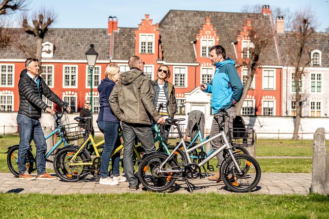 Bicycle tour in historic Ghent - The pace: how fast you’ll move and how to handle it