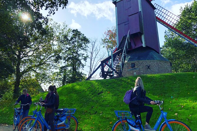 BikeTour Bruges & Damme in Spanish and English - The ride basics: time, meeting point, and how the tour runs