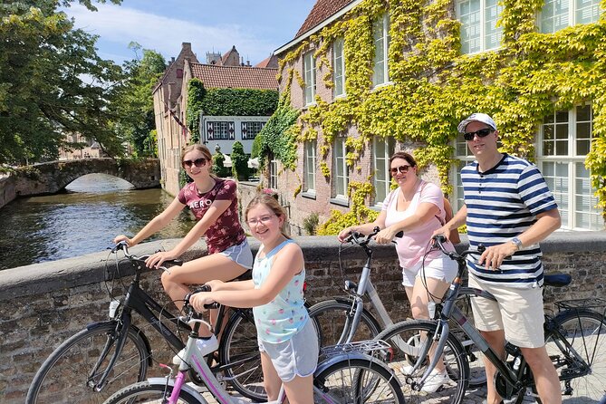 Bruges by bike with friends and family! - Stop 4: Minnewater Lake, Romance With a Practical Job