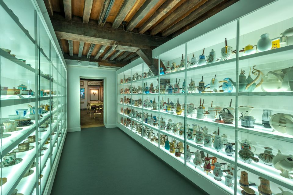 Bruges: Choco-Story Chocolate Museum Guided Tour w/Tastings - The Demo and Tastings: The Sweet Finish You’ll Care About