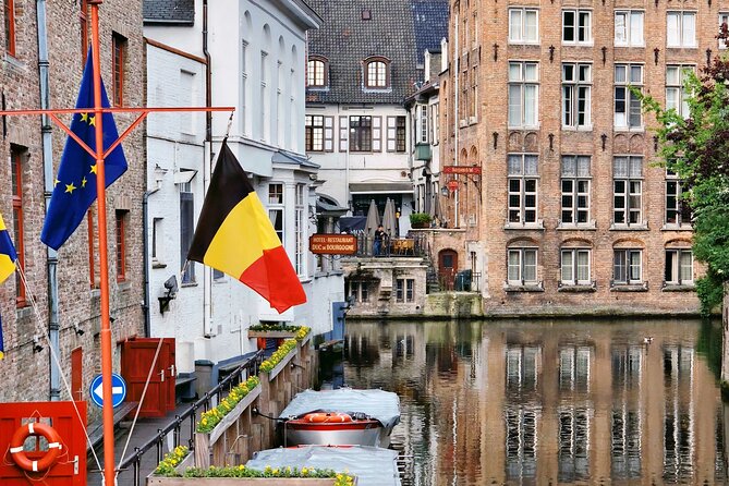 Bruges Food Tour with Full Meal & Drinks by Do Eat Better - Guide Style: Daniel, Martin, Samuel, and Xavier Keep It Moving