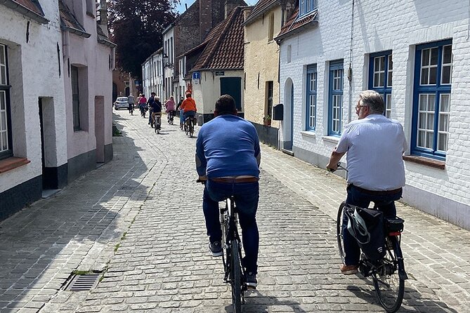 Bruges, Guided Retro Biketour: Highlights and Hidden Gems - Windmills of Bruges: The Ramparts Ride That Changes the View