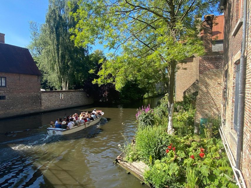 Bruges Guided Walking Tour: Stories, Mysteries and People - Halve Maan brewery finish: the fun, practical end of a story tour