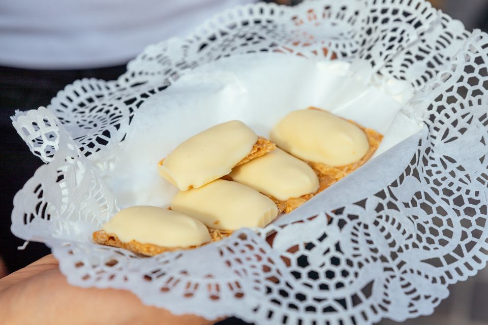 Bruges: Private Food Tour – 10 Tastings with Locals - Should you book this Bruges private food tour with 10 tastings?