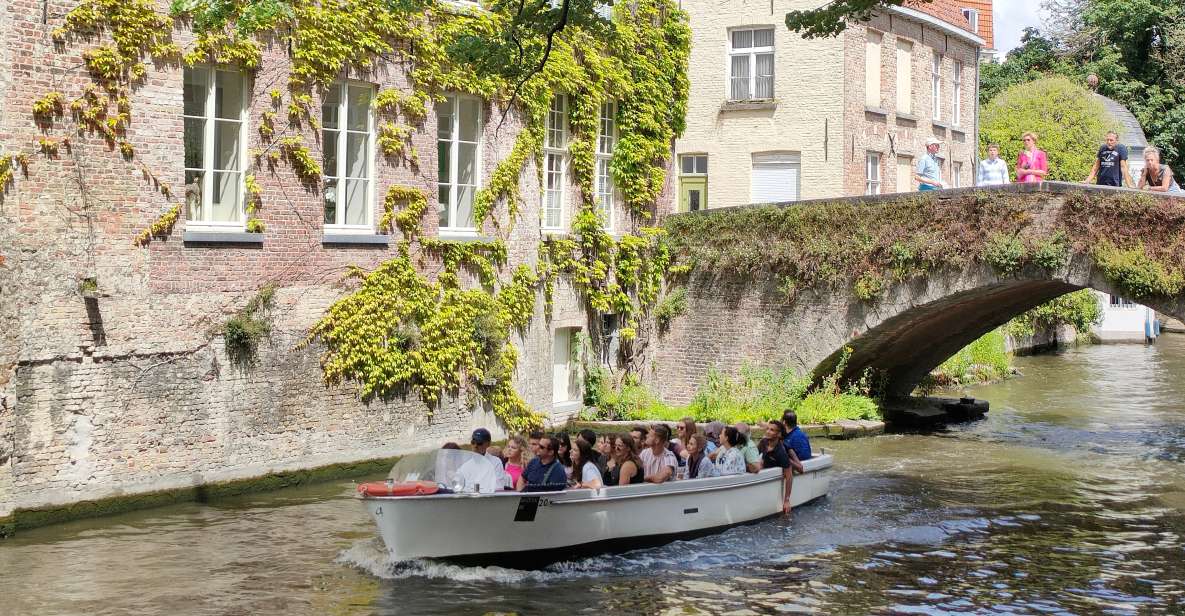 Bruges: Small Group Boat Cruise and Guided Walking Tour - Meeting in Bruges Market Square: how the tour sets you up