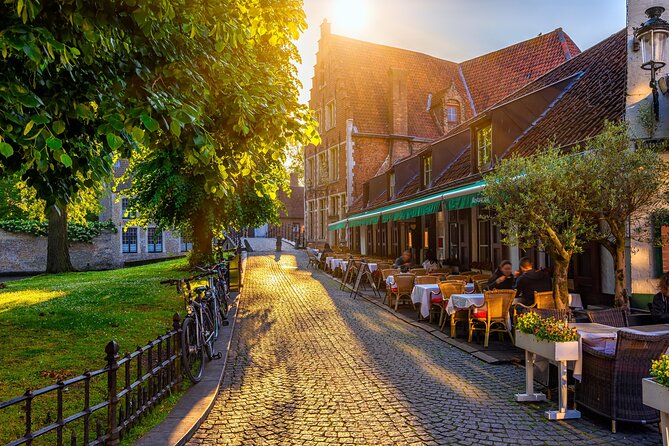 Bruges Tour with Canal Cruise from Zeebrugge Cruise Port - Markt free time plus the 45-minute canal cruise: pacing that works