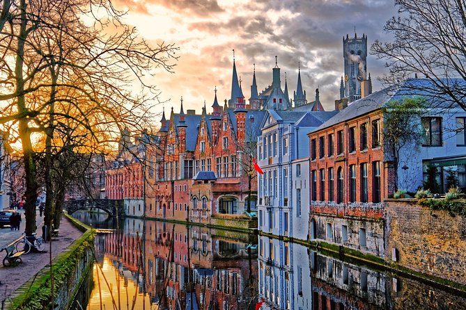Bruges Walking Tour - Huidenvettersplein, Burg Square, and the Grote Markt finish
