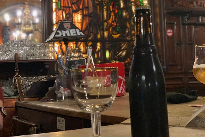 Brussels Chocolate Beer Waffle and Belgian Whiskey All-in-One (Small Group) Tour - Pairing Bites and Drinks: Cheese, Sausages, and the Food-to-Beer Logic