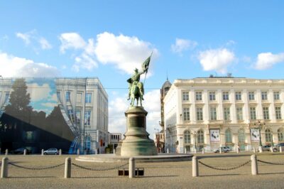 Brussels: City Card with Hop-On Hop-Off Bus - Picking 24, 48, or 72 hours without regret
