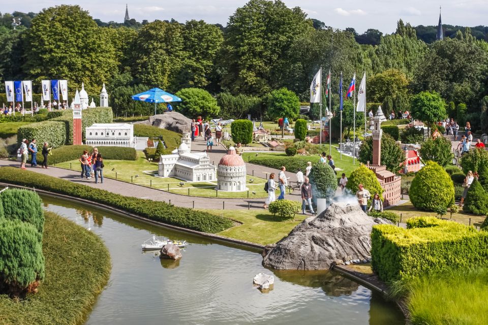 Brussels: Entry Ticket to Mini-Europe - Interactive Live-Action Moments Across Europe