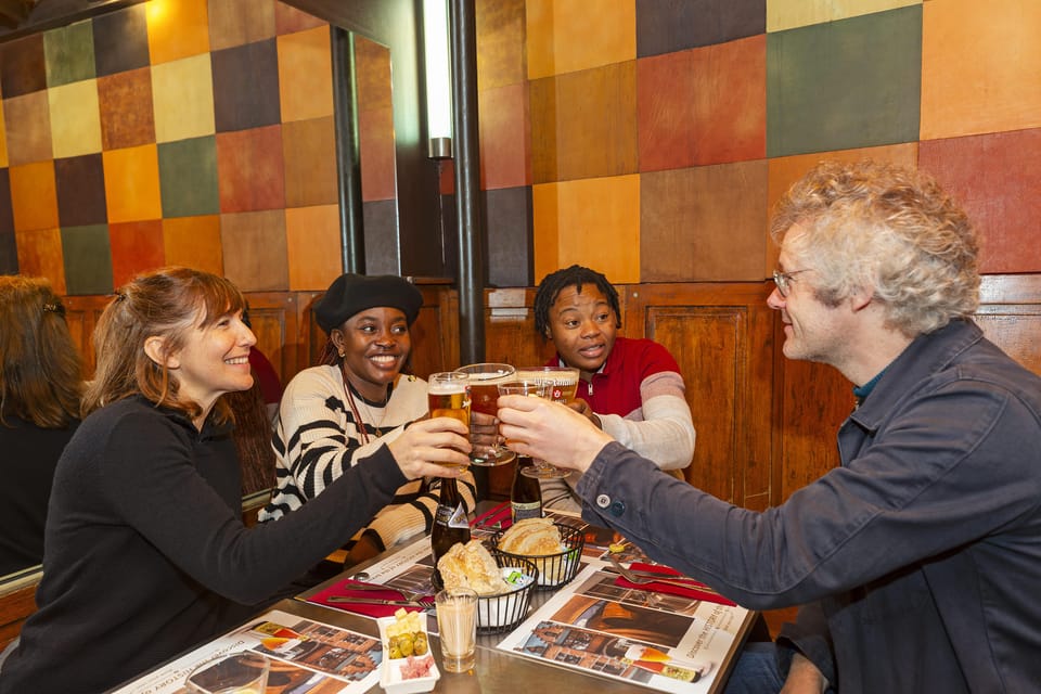 Brussels Food Tour: Main Dish, Beer, Waffle & Chocolate - Place Poelaert start: how you’ll get oriented fast