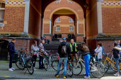 Brussels Highlights & Hidden Gems Bike Tour - Stop 1: La Bourse de Bruxelles and Place de la Bourse