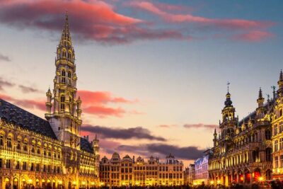 Brussels Highlights Self guided scavenger hunt and Walking Tour - Stop 1: Royal Palace (Palais Royal) — A Strong Opening Without Tickets