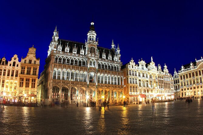 Brussels Highlights Self guided scavenger hunt and Walking Tour - Stop 6: St. Michael and St. Gudula Cathedral (Cathedrale St-Michel et Ste-Gudule)