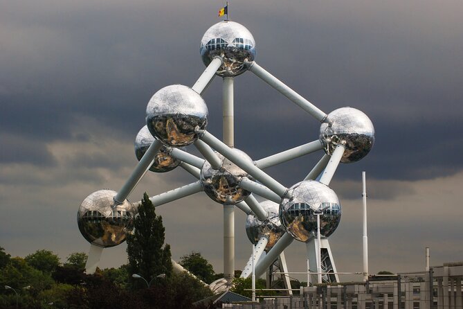 Brussels Highlights Walking and Bus Tour w/ Waffle - How the multilingual setup affects your enjoyment