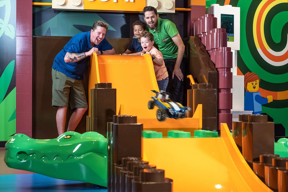 Brussels: LEGO® Discovery Centre Admission Ticket - Master Model Builders workshops: turning play into skills