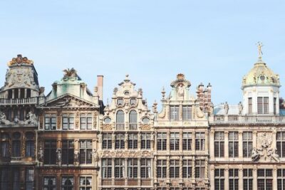 Brussels Old City’s Highlights Walking Tour - St Nicolas Church and the comic-mural route: Brussels as an open-air page