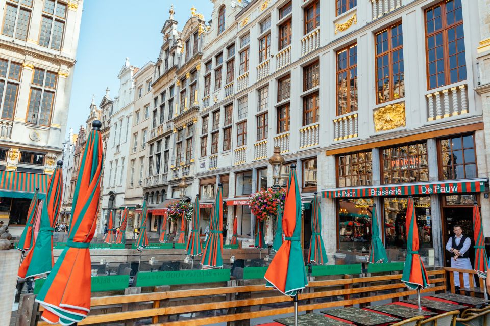 Brussels: Private Tour w/ Locals – Highlights & Hidden Gems - Grand Place: More Than a Pretty Square