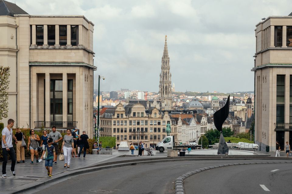 Brussels: Private Tour w/ Locals – Highlights & Hidden Gems - Private Guide Tailoring: The Advantage You Actually Feel