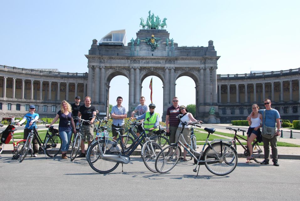 Brussels: Sightseeing Bike Tour - Atomium, Jubilee Park, and the EU zone without the slog