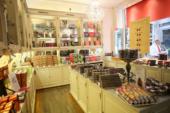 Brussels Small-Group Chocolate Appreciation Tour - Why This 2-Hour Brussels Chocolate Walk Feels Like Good Value