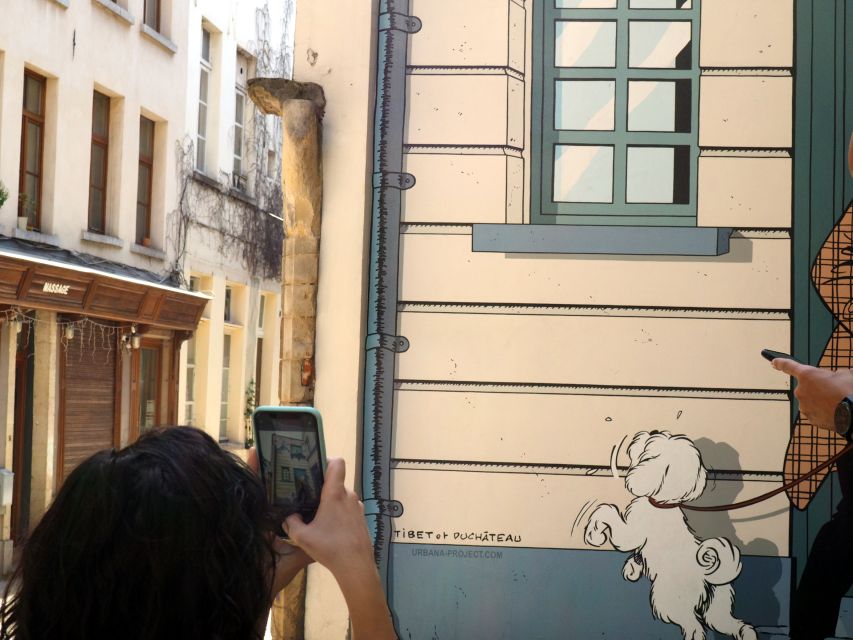 Brussels: The comic book walls walking tour - Starting at Rue du Marché au Charbon and getting your comic bearings