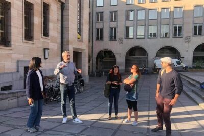 Brussels Walking and Tasting Tour (Beers,Chocolates&Fries/Waffle) - Grand Place: buildings that literally changed with time