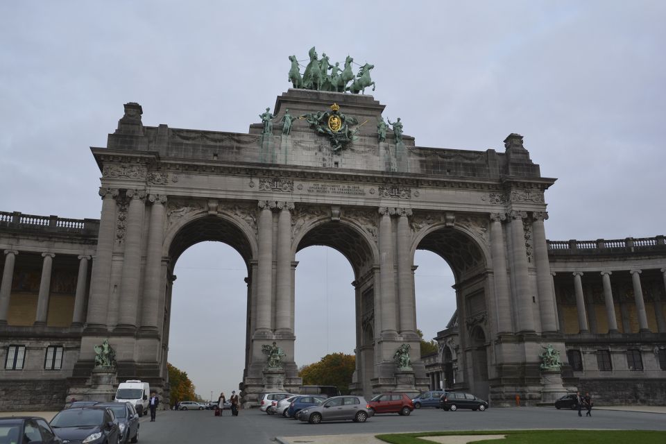 Brussels: Walking Tour from Central Station to Manneken Pis - Meeting at Brussels Central Station: easy start, smart first move