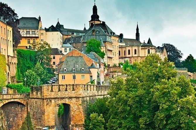 Bus day trip to Luxembourg and Dinant from Brussels - Place d’Armes and Notre-Dame: The Old Center in Mini-Segments