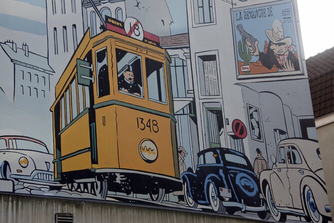 Comic Book Tour in Brussels - Stop 2: Broussaille murals and the practical meaning of the clear line