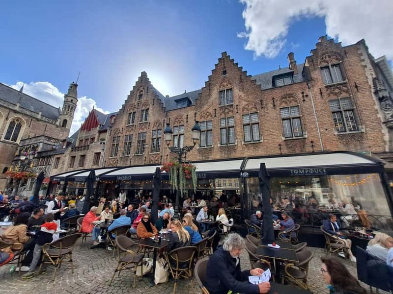 Day trip to Bruges from Paris with canal cruise - Getting There in an 8-Person Air-Conditioned Minivan