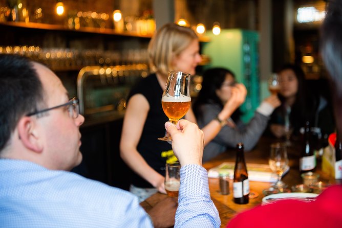 Discover Brussels beer world with a chocolate pairing by a young local - Moeder Lambic Fontainas: lambic, Oud Vlaams, and the brewing lesson