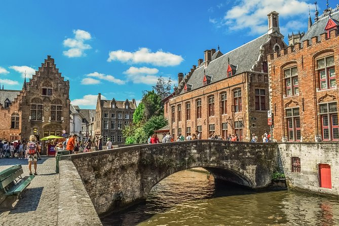 e-Scavenger hunt Bruges: Explore the city at your own pace - Scoring, riddles, and the real reason it feels fun