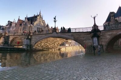 e-Scavenger hunt Ghent: Explore the city at your own pace - Starting at Sint-Baafsplein: your easy launch point