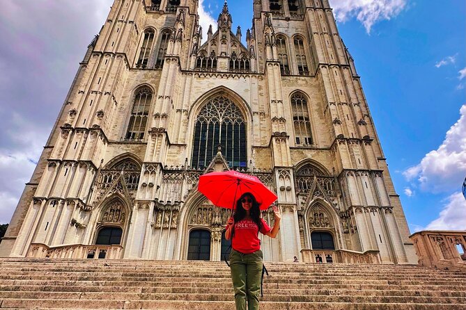 Evening Tour: The Dark Side of Brussels - Stop 3: Tour Anneessens and the story behind the district