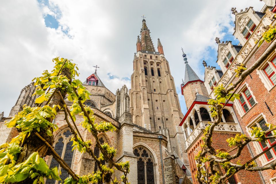 From Brussels: Flanders Fields Remembrance Full-Day Trip - Ypres and the museum: a 1-hour window you should plan around