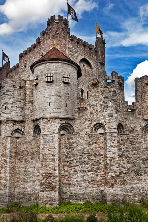 From Brussels: Full-Day Antwerp and Ghent Guided Tour - Antwerp Free Time: See the Wooden Escalator and Plan Lunch